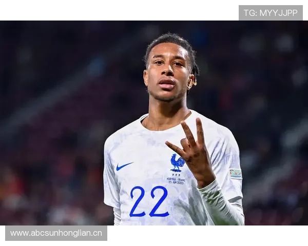 奥利塞与巴尔科拉:边锋突破效率及战术适配对比分析 奥利塞与巴尔科拉:边锋突破效率及战术适配对比分析