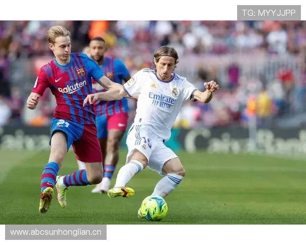 皇马中锋短缺问题逐步反映在关键战表现，对赛季走势形成制约