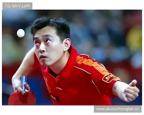 孔令辉一笑像明星，掏钱包那一刻像我家楼下大叔，难以直视的反差