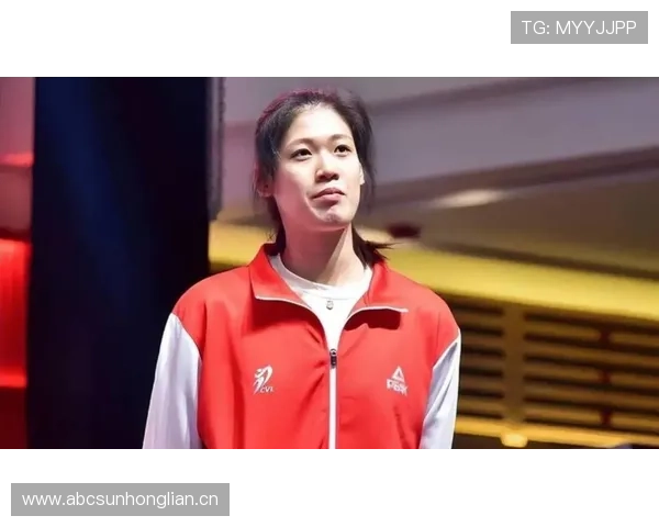 李盈莹今天又买了啥？听说家里比球场还会花钱！